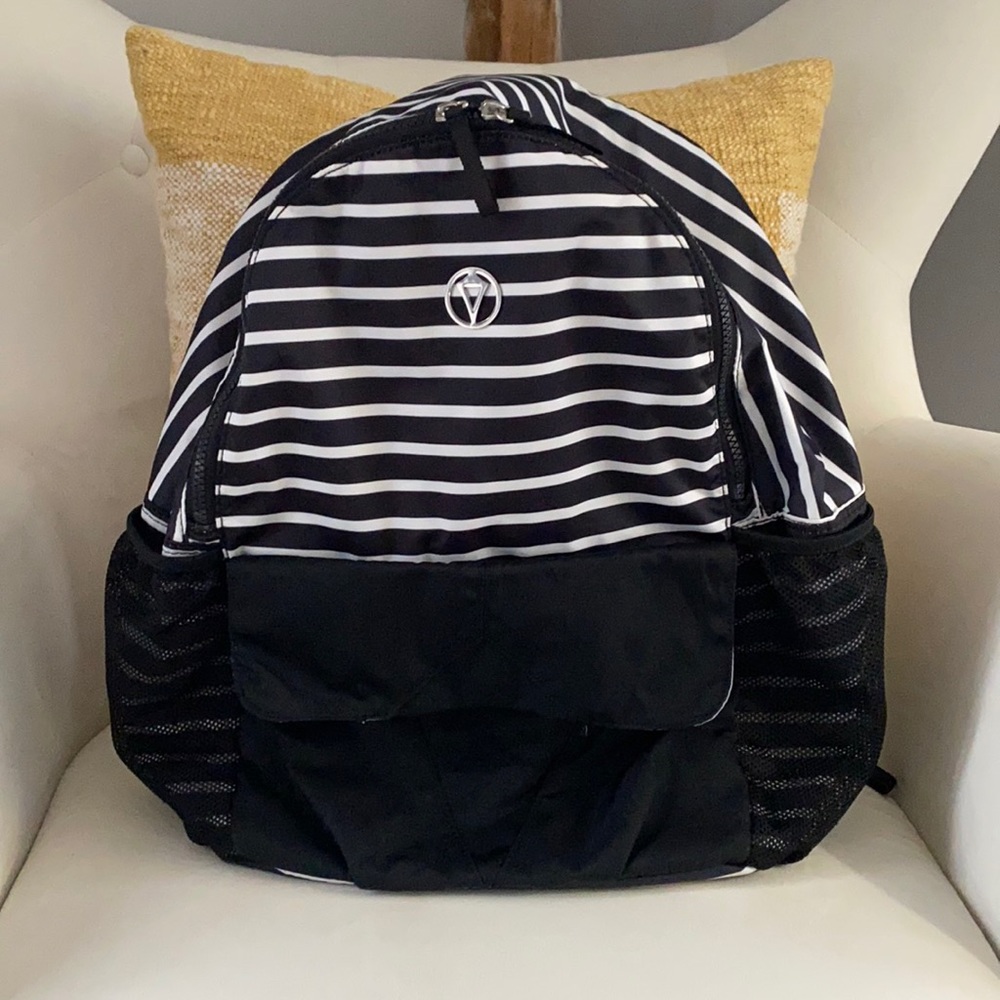 Ivivva pack all day backpack